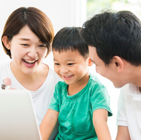 小さいうちからe-CERTオンライン英会話のレッスンを！